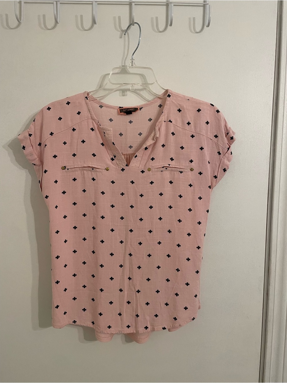 Sleeve-Detail Light Pink Printed V-Neck Blouse